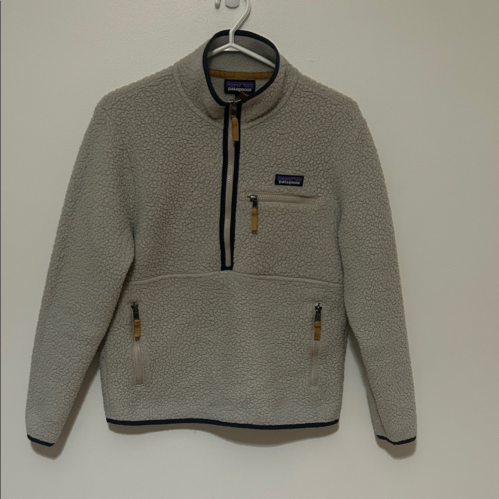 Patagonia Women's Zip-Up Sweater in Light Gray